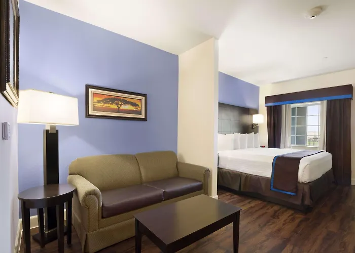 Days Inn & Suites By Wyndham Galveston West/Seawall