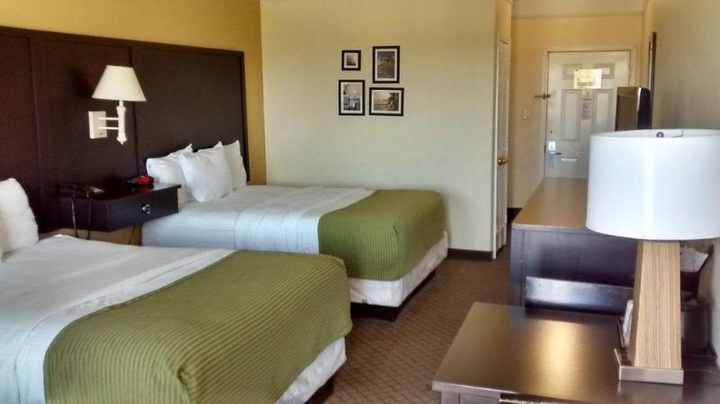 Days & By Wyndham West/seawall Hotel Galveston